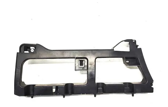 Rear bumper mounting bracket