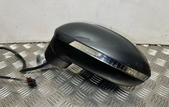 Volkswagen PASSAT B8 Front door electric wing mirror E20414150