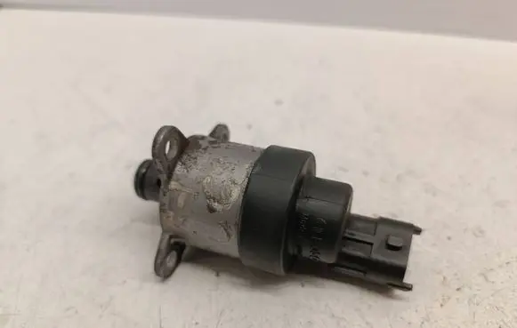 Mitsubishi Space Star Fuel pressure regulator 0928400493 0445010076 0445010039
