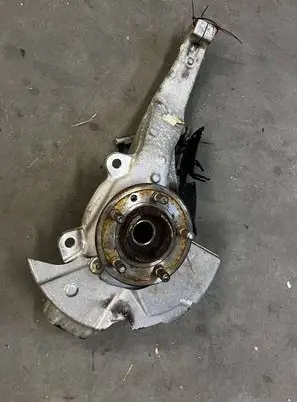 Land Rover Discovery 5 Front wheel hub spindle knuckle 