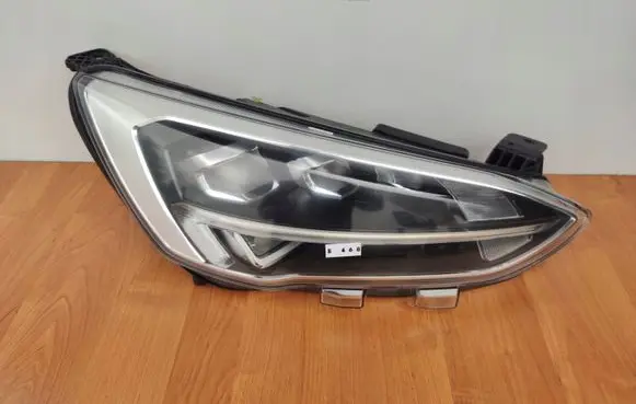 Ford Focus Headlight/headlamp