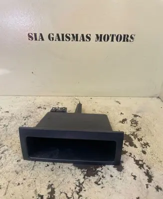 Skoda Fabia Mk1 (6Y) Glove box 046158 6Y0857925
