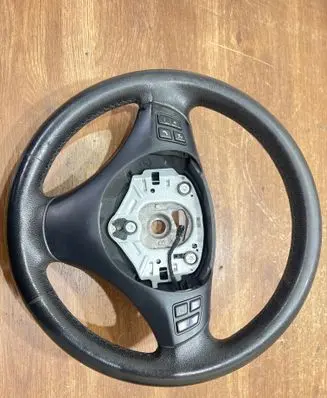 BMW 1 E81 E87 Steering wheel 3051626