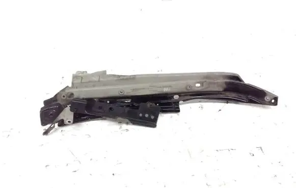 Audi Q7 4L Fender mounting bracket 4L0805158A 4L0805176A 4L0805919