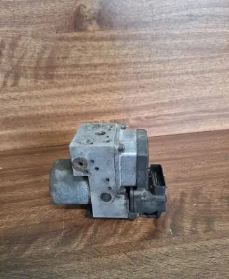 Audi A6 S6 C5 4B ABS Pump 8E0614111M