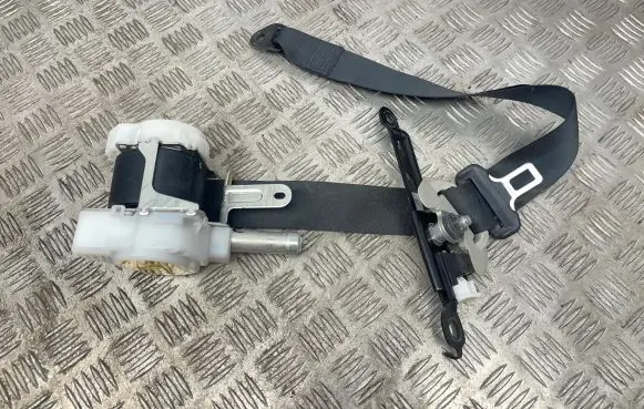 Lexus IS III XE30 Front seatbelt 7T7920P 001053
