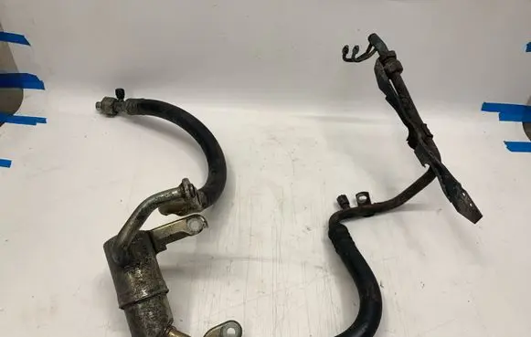 Mercedes-Benz E W124 Engine coolant pipe/hose 6031300457