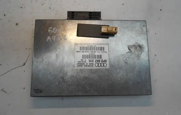 Audi A4 S4 B6 8E 8H Bluetooth control unit module 8P0862335