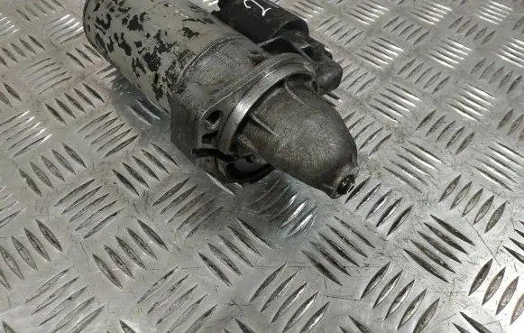 Mercedes-Benz E W124 Starter motor 0001108003