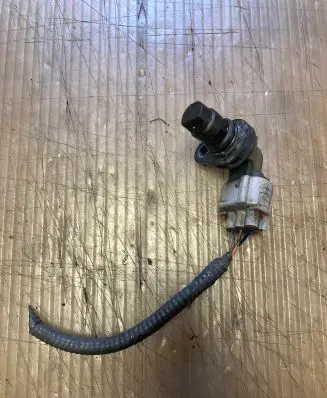 Suzuki SX4 S-Cross Crankshaft speed sensor J5T35071 M15601
