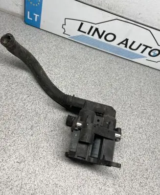 BMW 3 E36 Coolant heater control valve 8391417