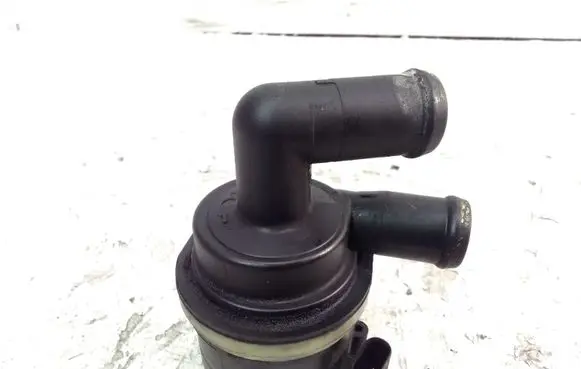 Volkswagen PASSAT B7 Electric auxiliary coolant/water pump 5N0965561A