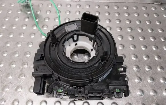 Audi A3 S3 8V Airbag slip ring squib (SRS ring) 5Q0953549A
