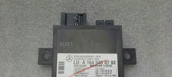 Mercedes-Benz R W251 Tire pressure control unit A1645400762