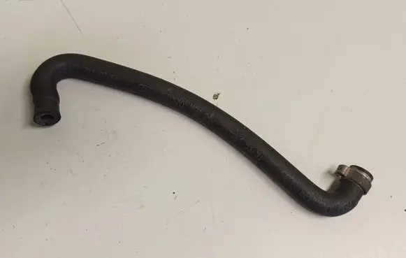 Audi 80 90 S2 B4 Vacuum line/pipe/hose 053133783