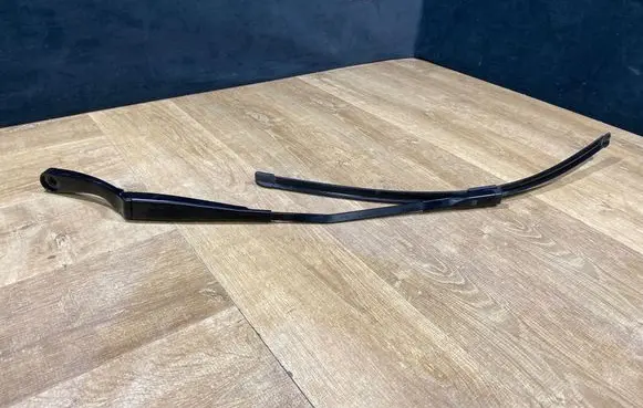 Land Rover Evoque II Front wiper blade arm K8D217527AA