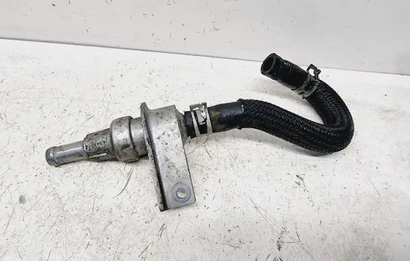 Gearbox oil cooler pipe/hose