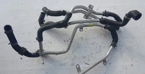 Audi Q7 4M Engine coolant pipe/hose 4M0121485L