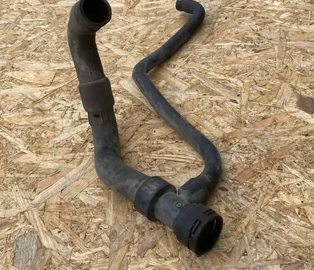 Audi A4 S4 B5 8D Engine coolant pipe/hose 8D0121055G