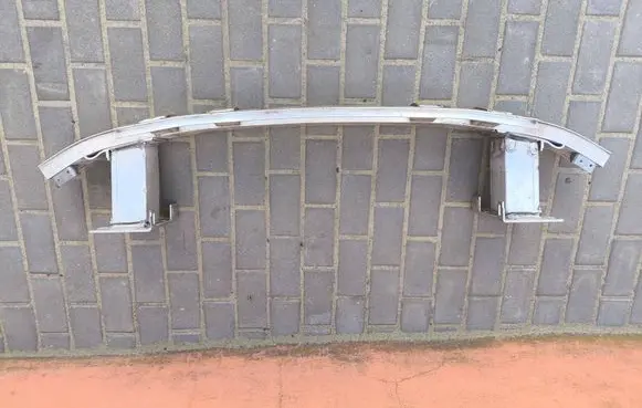Volkswagen Transporter - Caravelle T7 Front bumper support beam 