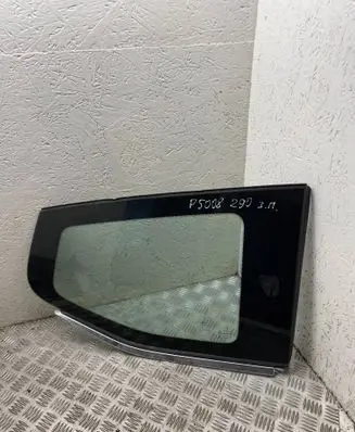 Peugeot 5008 Rear side window E643R007951