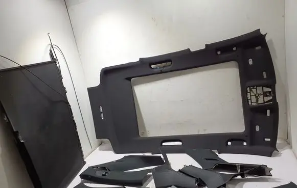 Mercedes-Benz GLE W167 Headlining A1676908300