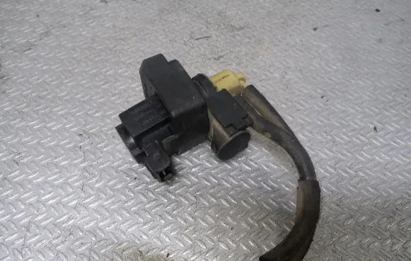 Renault Scenic II - Grand scenic II Turbo solenoid valve 70115200