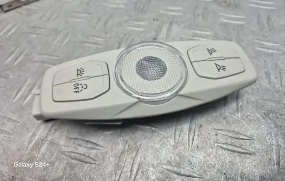 Ford Focus Front seat light AM5113K767AE