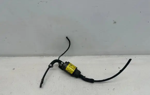 Audi A6 S6 C6 4F Webasto circulation pump for autonomous heater 9031364A TM1005348 01013138