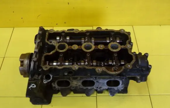 Audi A6 S6 C6 4F Engine head 06E103373D BDW