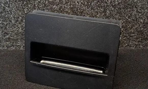 Skoda Octavia Mk3 (5E) Ashtray (rear) 5E0863284B