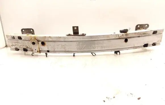 Nissan Qashqai Front bumper cross member 21456480