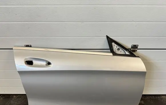 Mercedes-Benz CLA C117 X117 W117 Front door