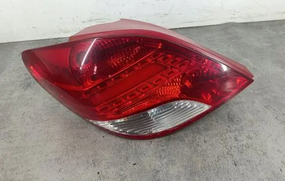 Peugeot 207 Rear/tail lights 9686566080