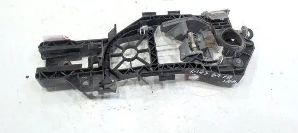Volkswagen PASSAT B7 Front door exterior handle/bracket 3C0837886J