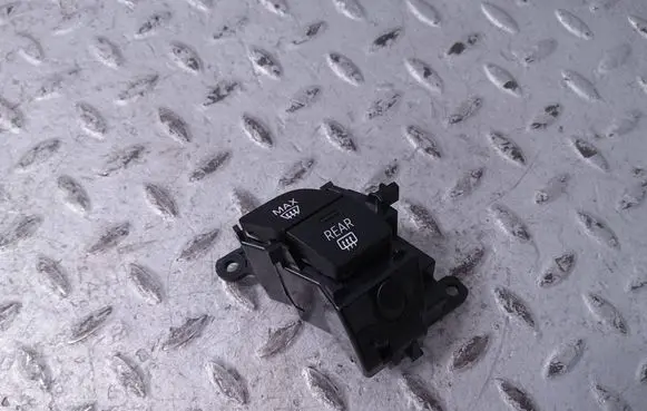 BMW X1 U11 A set of switches 51315A500B1 5A500B1