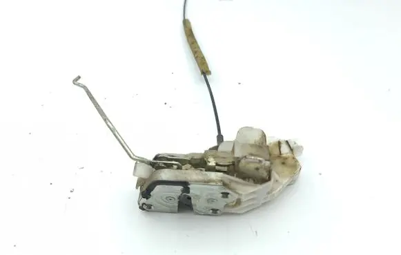 Mitsubishi Pajero Front door lock