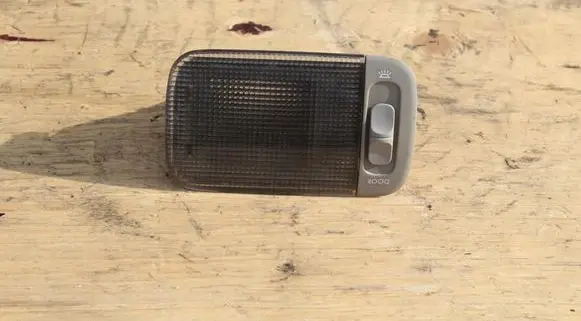 Subaru Legacy Rear seat light