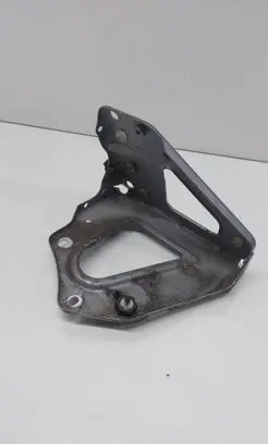 Audi A6 S6 C6 4F Fender mounting bracket 4F0821135B