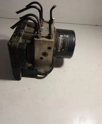 Volkswagen Golf IV ABS Pump 1J0907379D DLS8B0937H 5WK8442