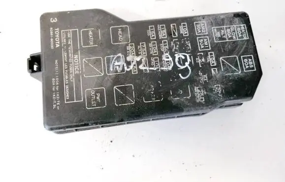 Toyota Land Cruiser (HDJ90) Fuse box cover 8266160030 82661-60030