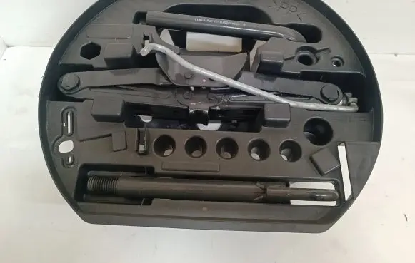 Renault Laguna III Tool set 995040007R