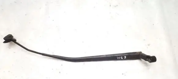 Chevrolet Tacuma Front wiper blade arm