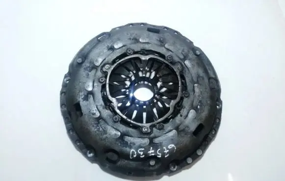 Volkswagen PASSAT B6 Pressure plate f2702