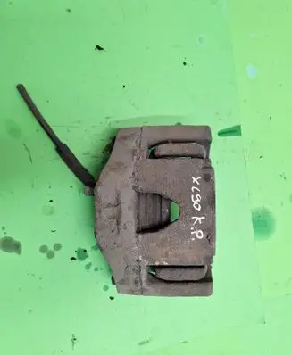 Volvo XC90 Front brake caliper