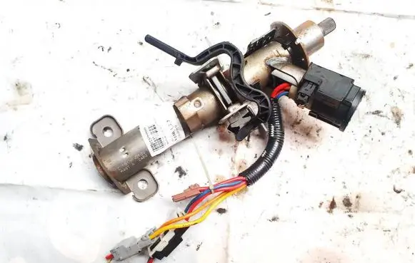 Citroen Berlingo Steering wheel axle