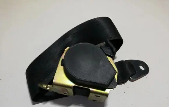 Citroen C4 I Rear seatbelt 804889aa