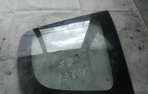 Honda Jazz Rear side window AS2