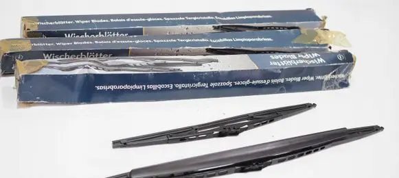 Opel Antara Headlight wiper arm set 93195946