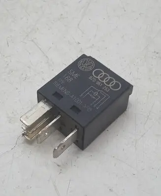 Audi A4 S4 B6 8E 8H Other relay 820961253